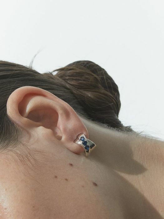 BLUE ORBIT EARRING 블루 올빗 귀걸이