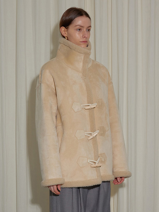 [단독] REVERSIBLE MUSTANG WOOL COAT - IVORY