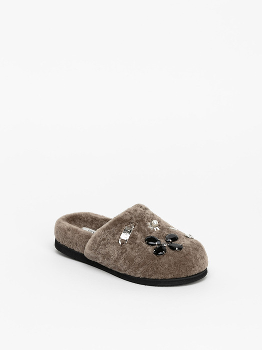 VETERAN SHEARLING SLIDES_2colors