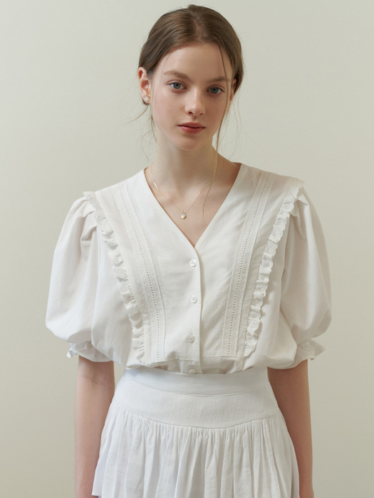 Blur lace blouse (white)