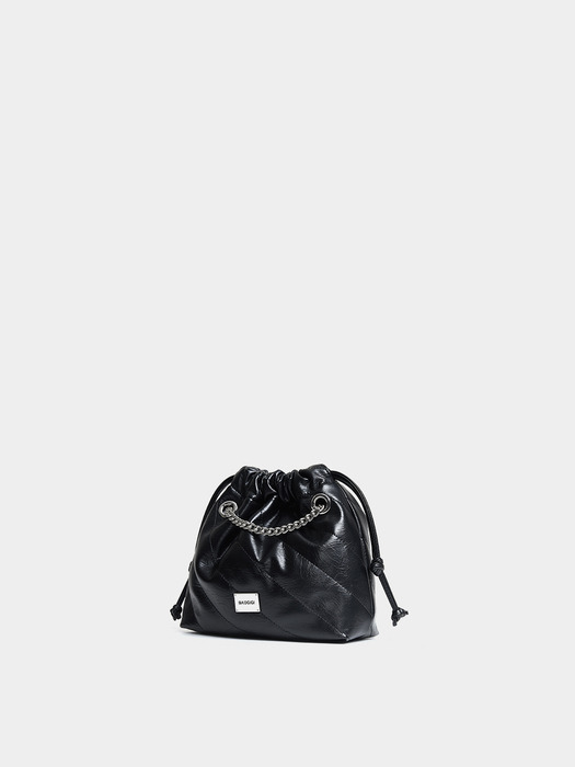 CH. MINI TRAWSTRING BAG, BLACK QUILTING