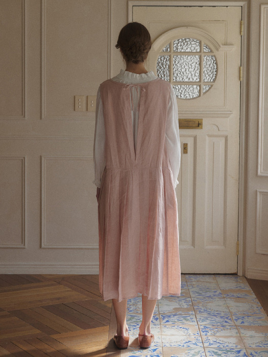 Pleated gathered linen dress