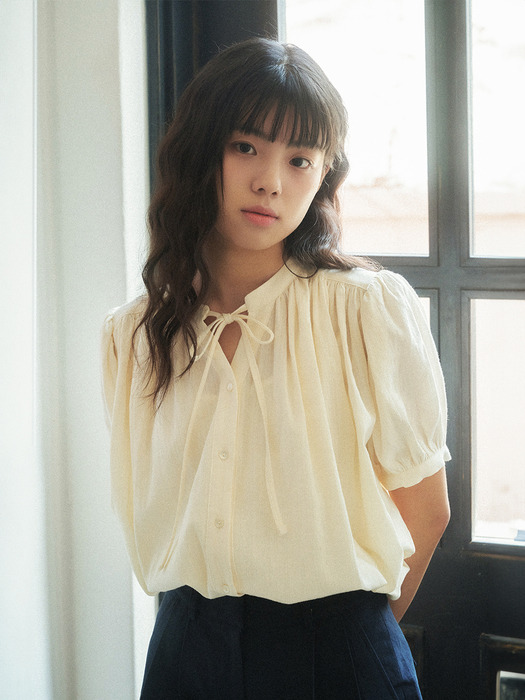 24SS_ 렌느 셔링 블라우스 Reine shirring blouse (Cream)