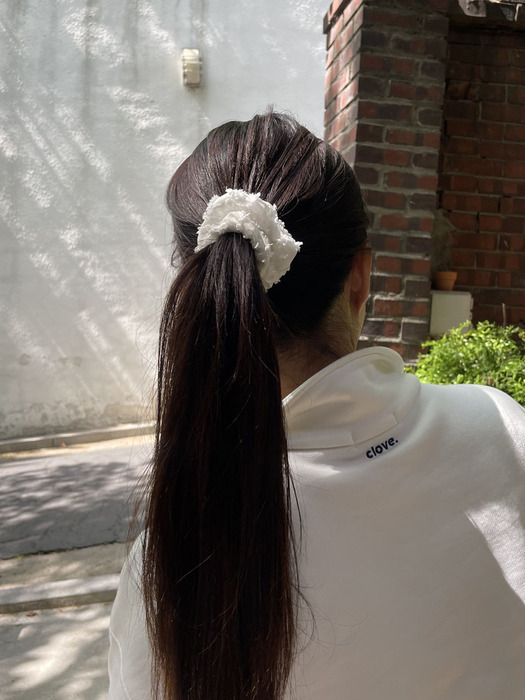 Snowflake Scrunchie_White