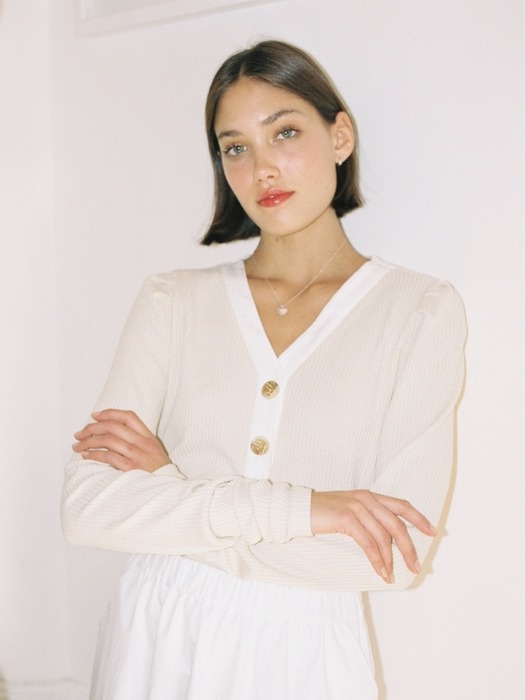 MANNY V NECK TOP_CREAM