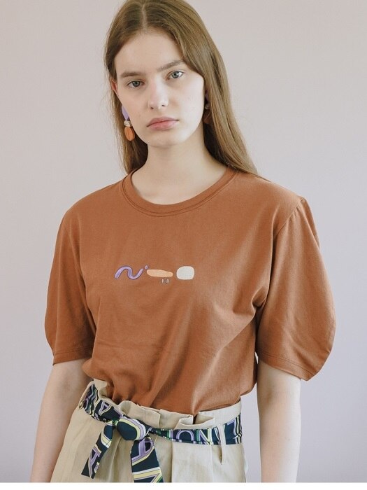 EMBOSSED EMBROIDERY TEE WHITE