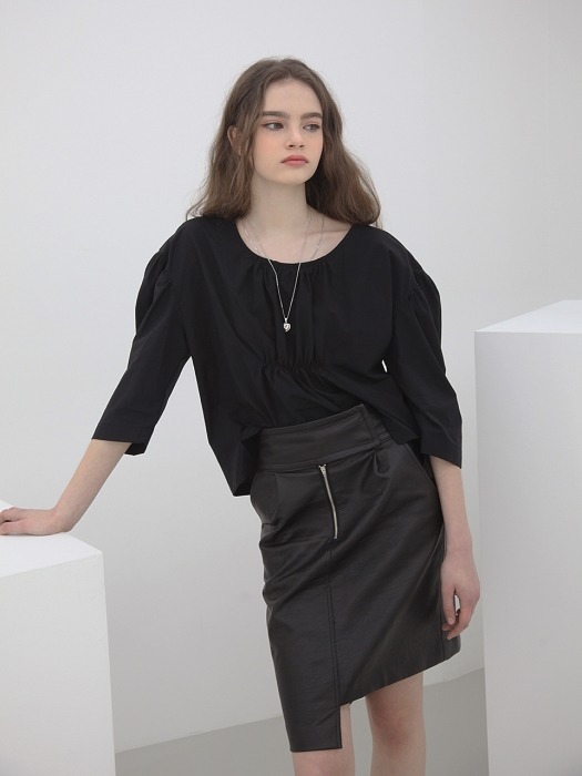 Unbalance Leather Skirt _ Black