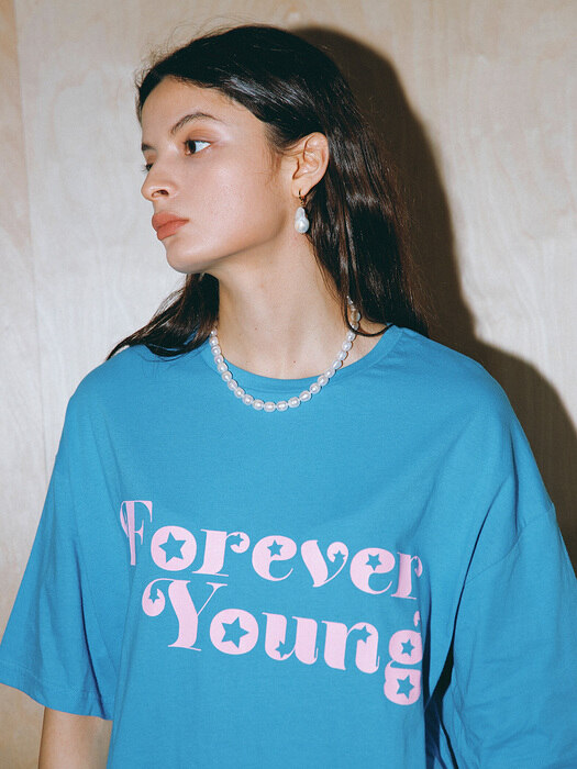 [UNISEX] FOREVER YOUNG T-SHIRT_BLUE (EEON2RSR02W)