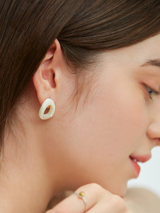 gleam earring