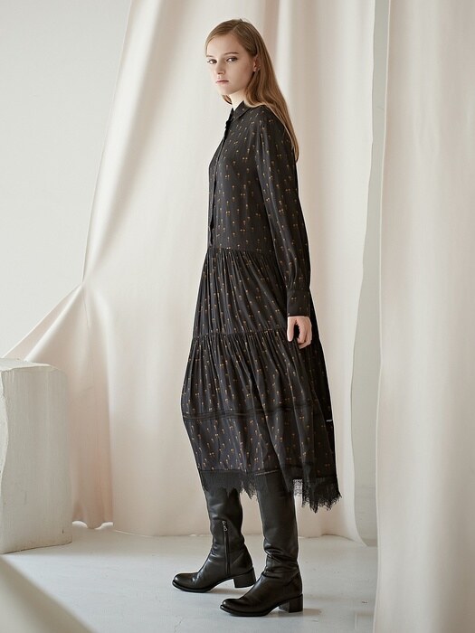 LACE TIERED PRINTING SHIRRING DRESS_BLACK