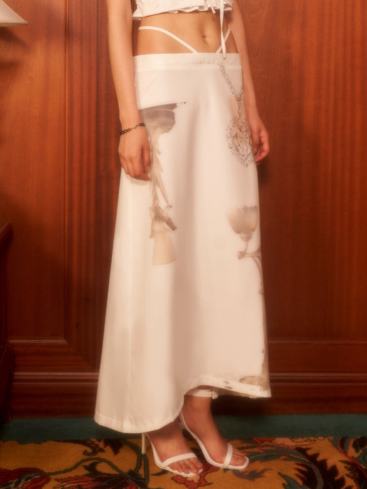 Bold Jewel Printed V-String Skirt Off White