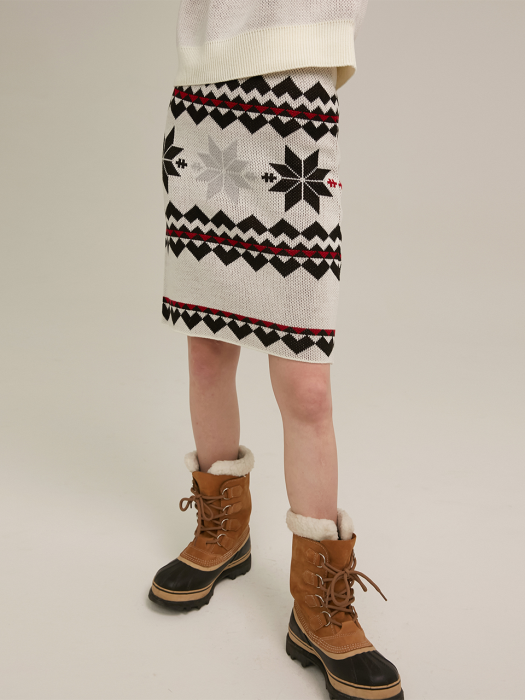 R NORDIC PATTERN KNIT SKIRT