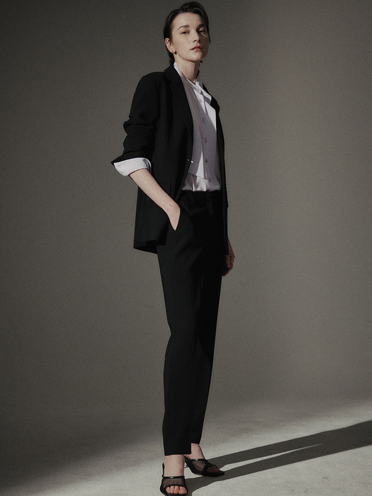 [리퍼브][Drama Signature] Slim Straight Trousers_BLACK