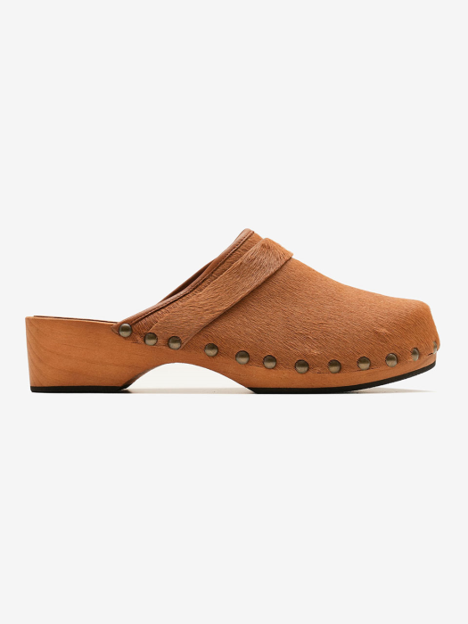 LIMITED CLOGS - CAMEL