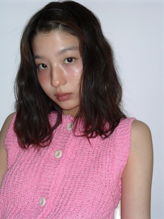 Le Bouton Knit Vest (Taffy Pink)