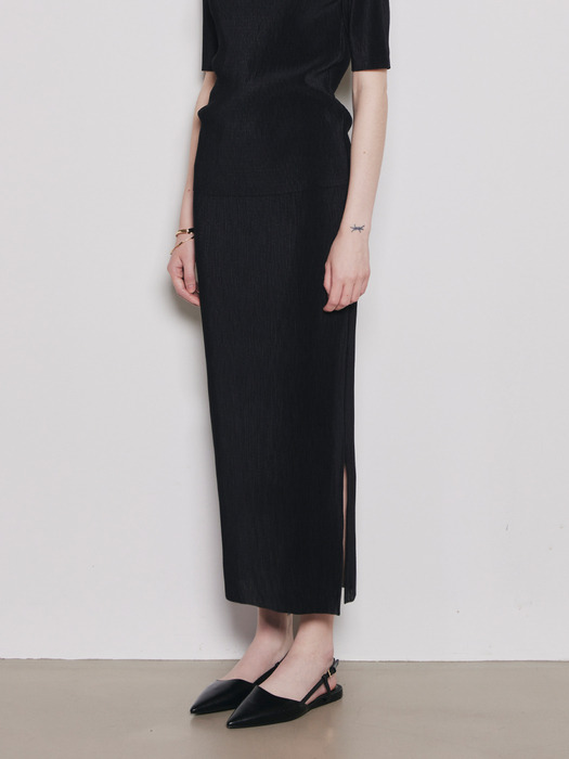 Pleats Banding Midi Skirt_Black