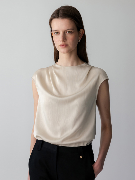 LEIVE DRAPE BLOUSE (2colors)