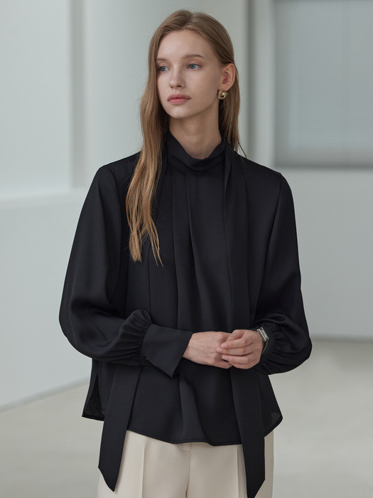 High-neck Tie blouse_Black