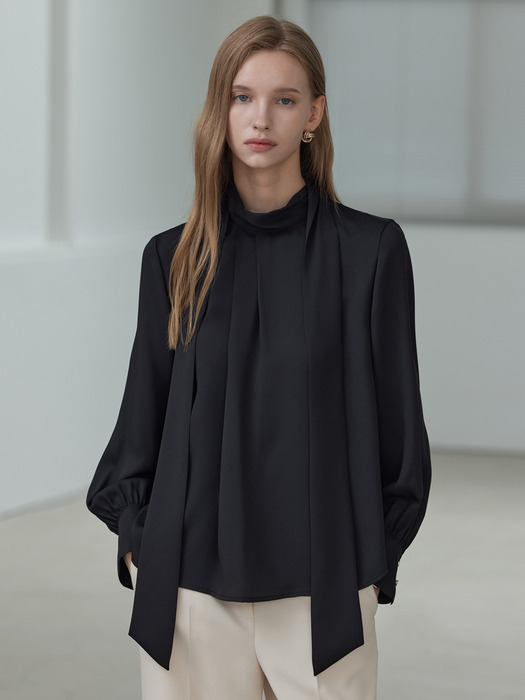 High-neck Tie blouse_Black