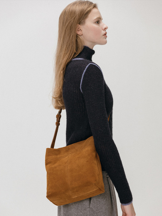 Belted Suede Bag_(Camel)