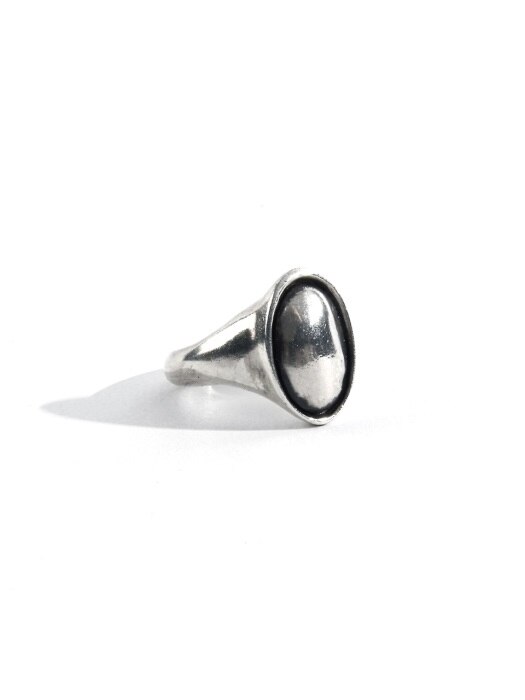 SILVER ANTIQUA OVAL RING