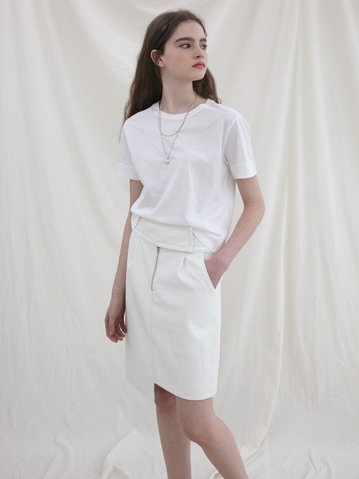 Unbalance Leather Skirt _ Ivory