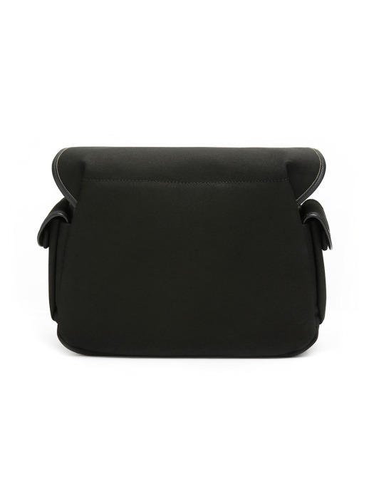 [리퍼브상품] Kennet Camera Bag Black / 브래디백