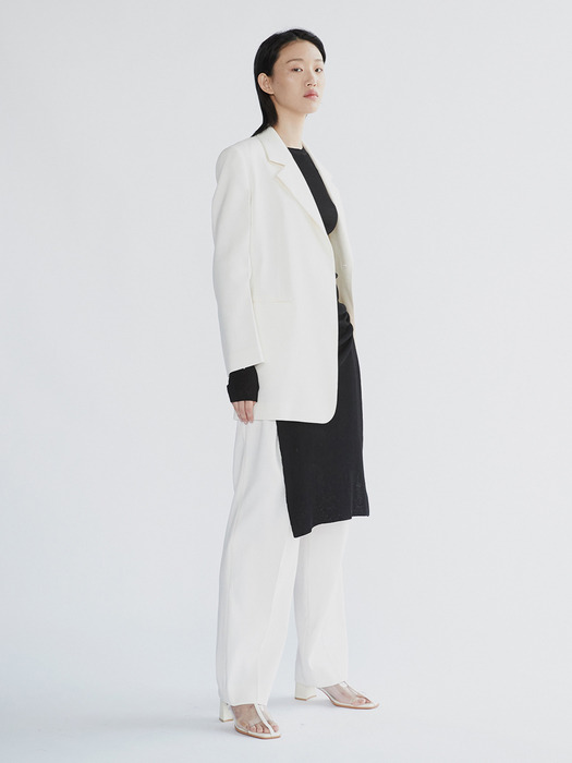 PLEATED TROUSERS (OFF WHITE)