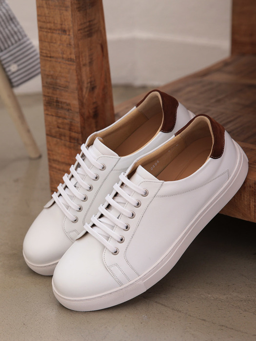 Round Off-White Sneakers Suede Brown #0206R