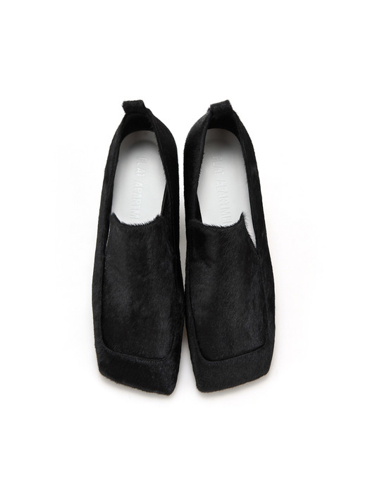 Squared Toe Loafers | Hairy black