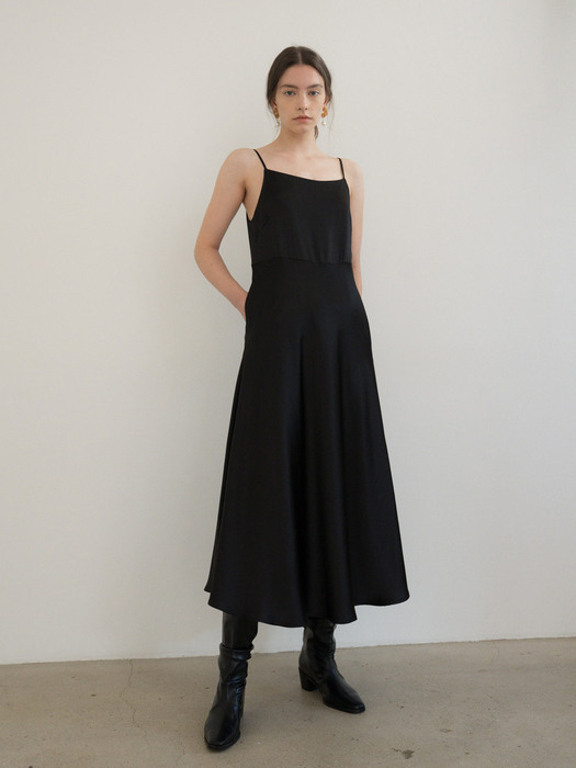 Neue Black Dress