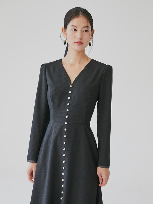 [미전시]CHELSEA V-neck long sleeve maxi dress (Ivory/Light beige/Black)