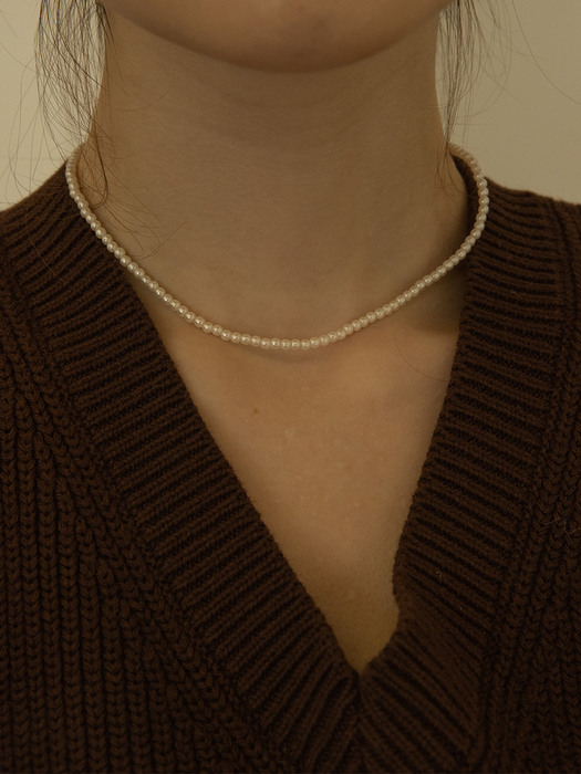 Mini Pearl Necklace