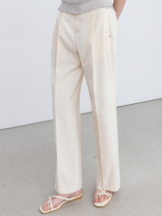 TAILORED PIN TUCK STRAIGHT PANTS CR