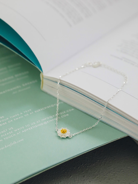 Daisy Pendant Chain Flower Bracelet B0923
