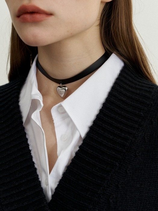 LMM Classic Heart Leather Choker