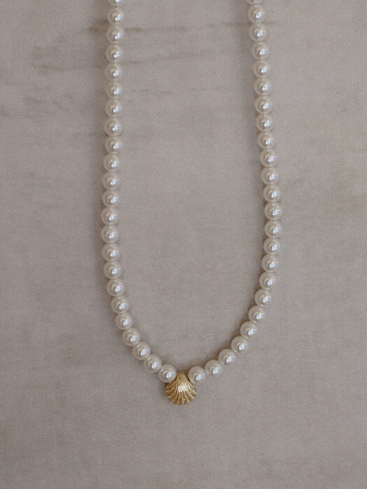Gold Shell Pearl N.(6mm)