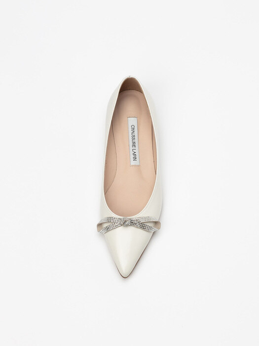 Samoon Embellished Stiletto Flats in Textured Ivory