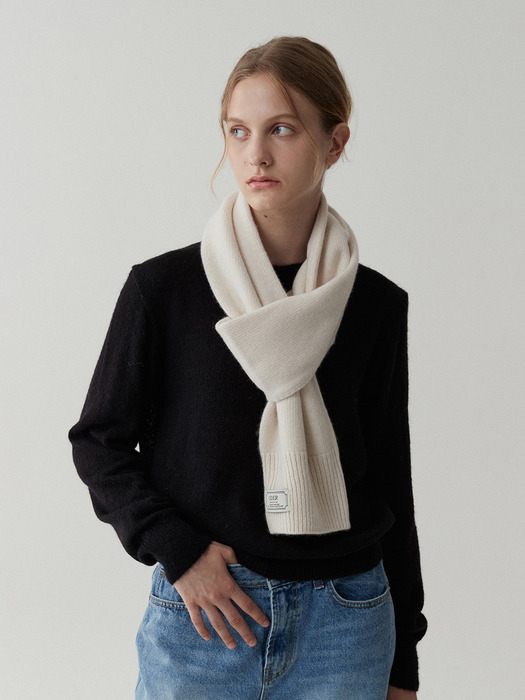 hole cashwool muffler-ivory