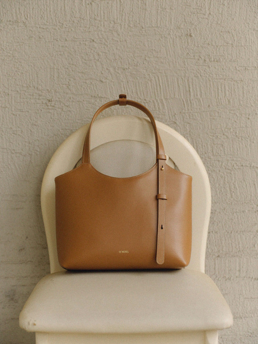 90 Veneta Bag Small Soft Brown