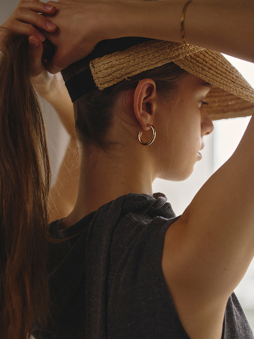 Awesome raffia sun visor