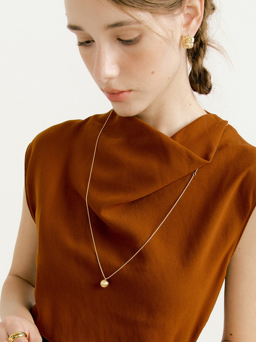 Almond Necklace (Gold)