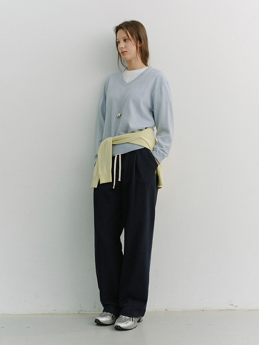 UNISEX LEATHER LOGO WIDE SWEAT PANTS FRENCH NAVY_UDPA6A102N2