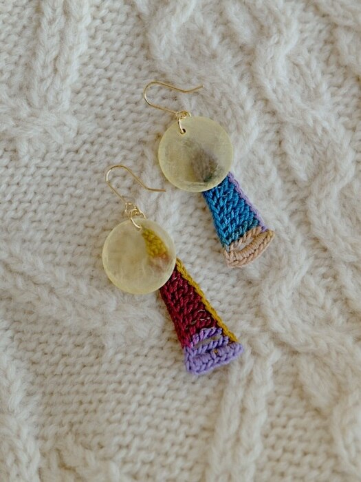 layered mix color knit earring