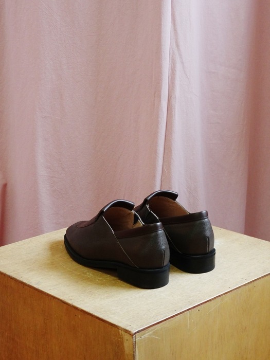 Plain loafers Brown