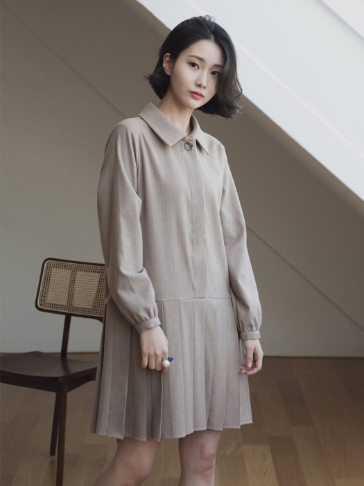 Pleated One-piece_beige