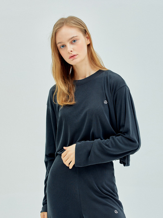 MONO CROPPED LONG-SLEEVE TOP : 모노 크롭티 트루 블랙