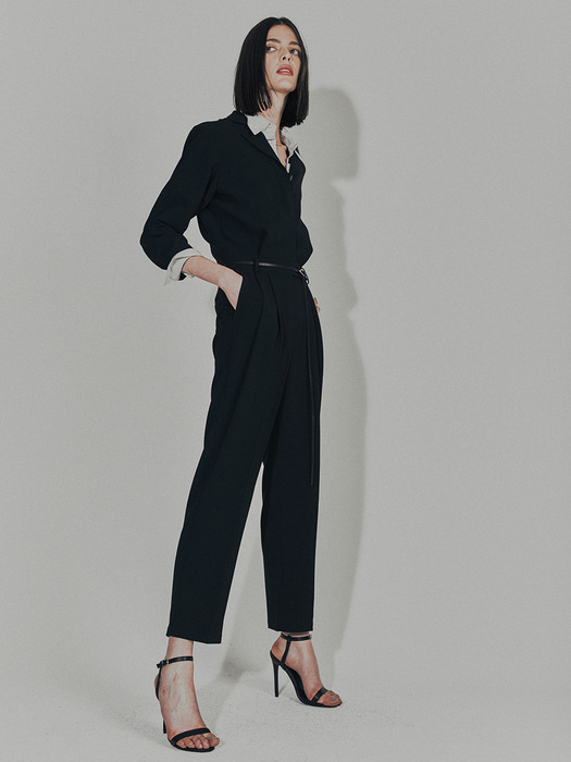 [리퍼브][Drama Signature] Open Collar Tailored Jumpsuit