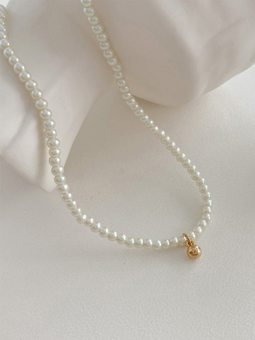 TINA petit pearl necklace