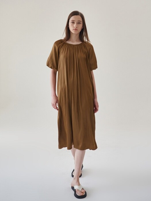 SS22 Part2. Bell Shirring Puff One-piece_Brown